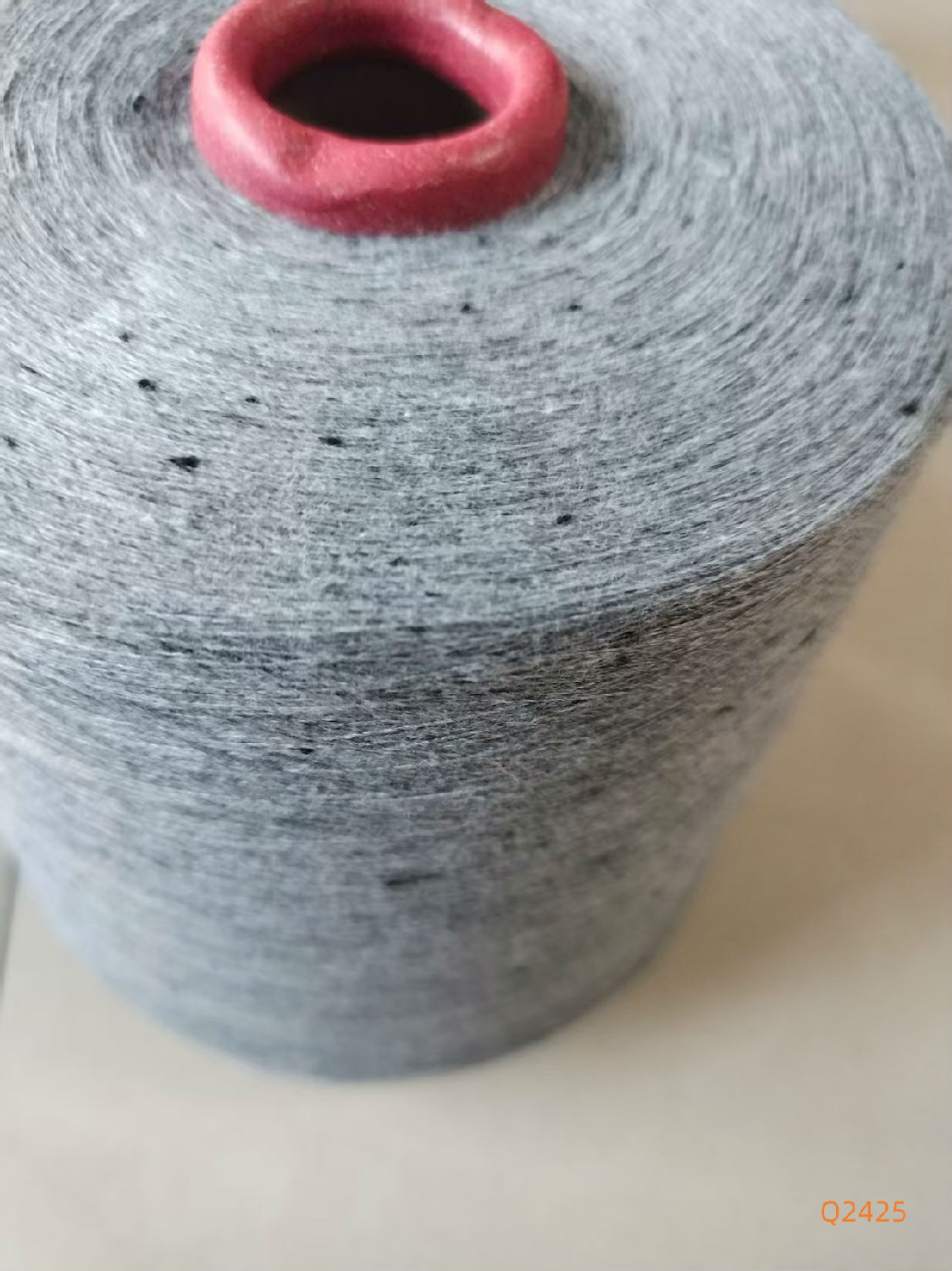 麻灰黑點滌綸16支Q2425段彩紗 麻灰黑點滌綸16支Q2425段彩紗