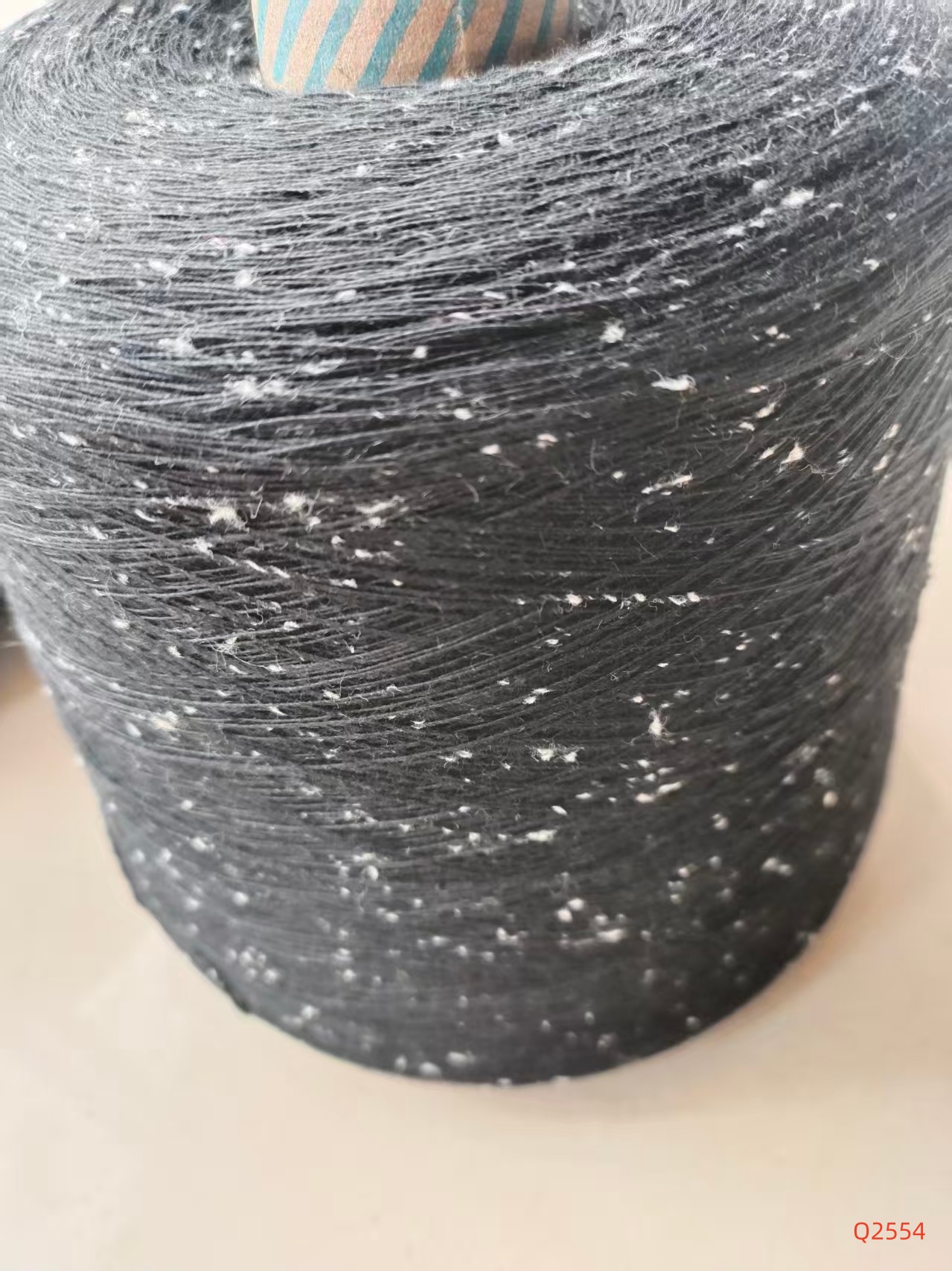 全棉8支Q2554彩點(diǎn)紗 全棉8支Q2554彩點(diǎn)紗