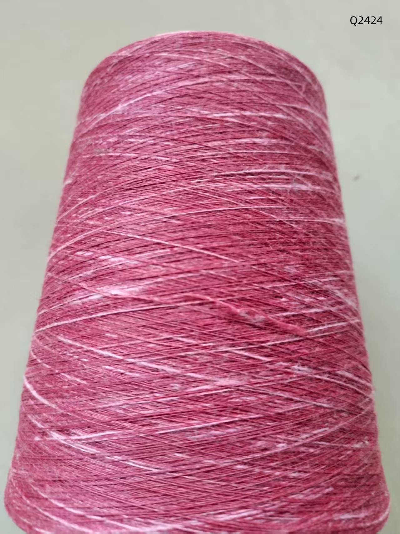 深紅滌綸16支Q2424段彩紗 深紅滌綸16支Q2424段彩紗