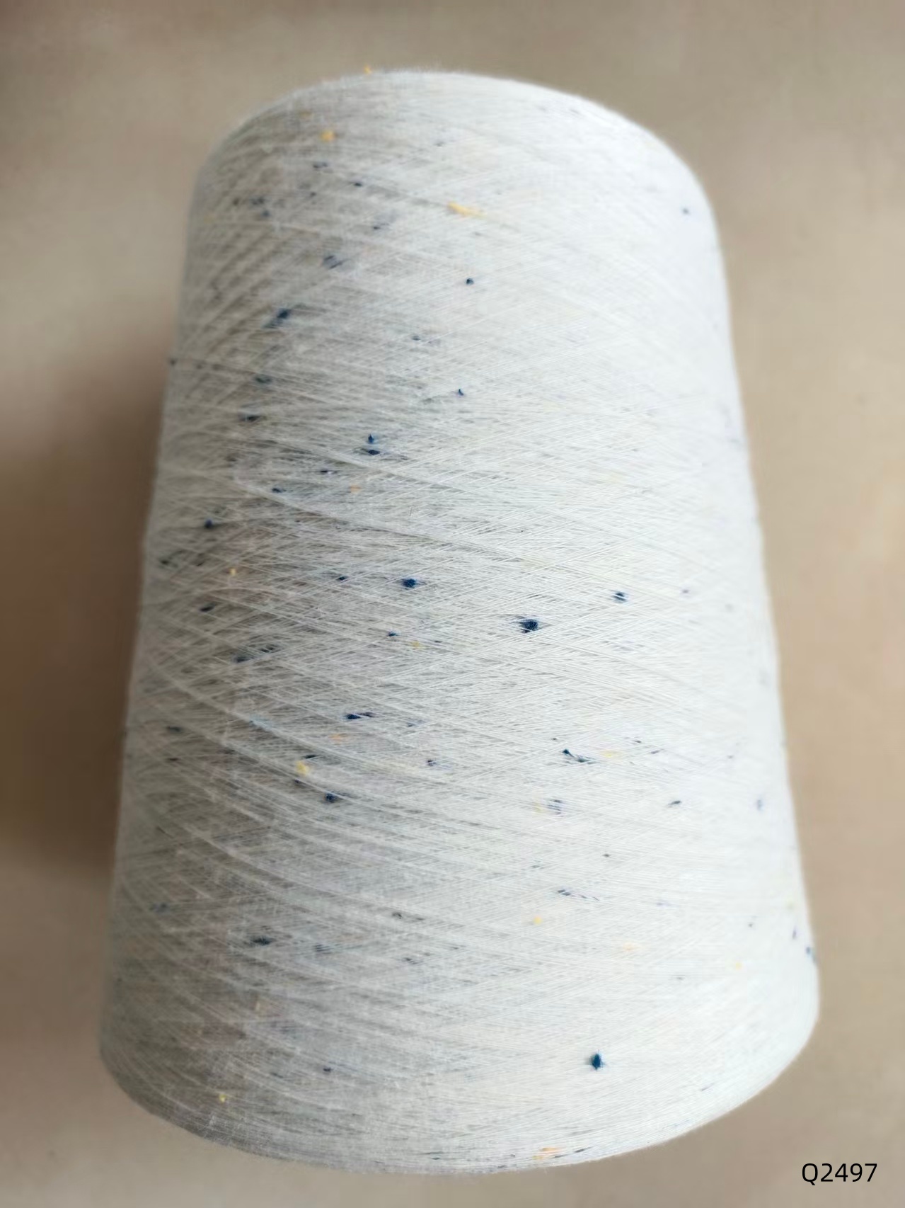 T70/R30 32支Q2497彩點(diǎn)紗